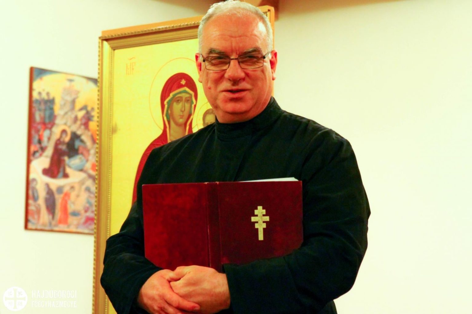 Katona vagy pap vagy mindkettő? beszélgetés Szentesi Csaba tábori